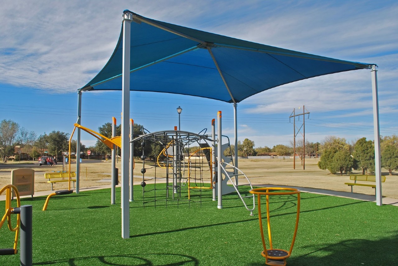 Artificial grass play area by Southwest Greens of Western Canada